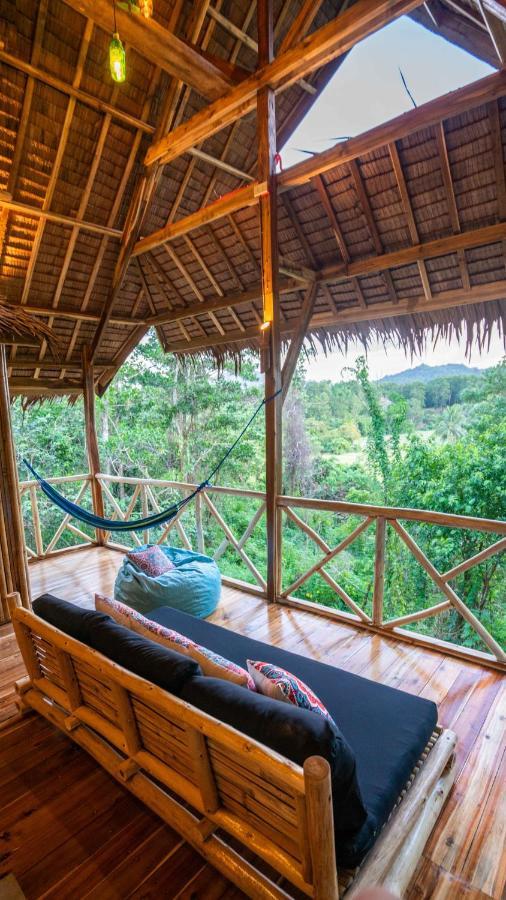 Barya Lang Villa- Native Villa With Jeepney Room El Nido Exteriör bild