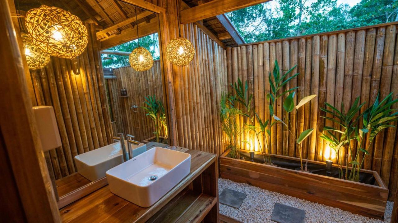 Barya Lang Villa- Native Villa With Jeepney Room El Nido Exteriör bild